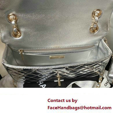 chanel Metallic Mirror Calfskin, Metallic Lambskin  &  Gold-Tone Metal Silver Flap Bag  &  Star Coin Purse AS4649 2024